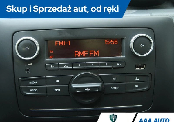 Dacia Duster cena 54000 przebieg: 70595, rok produkcji 2019 z Maszewo małe 254